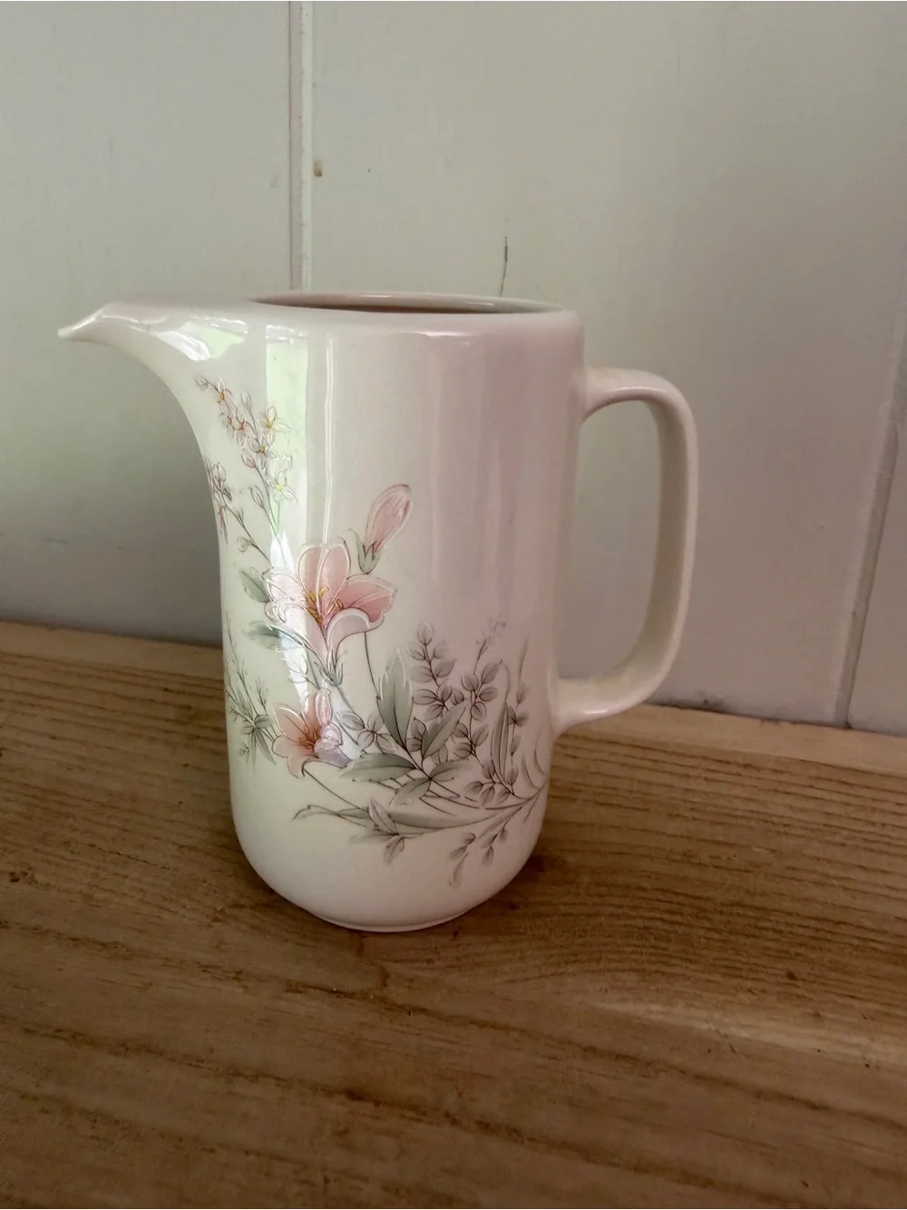 Floral Ceramic Creamer Pitcher in Soft Pink and Green noritake Deerfield pattern